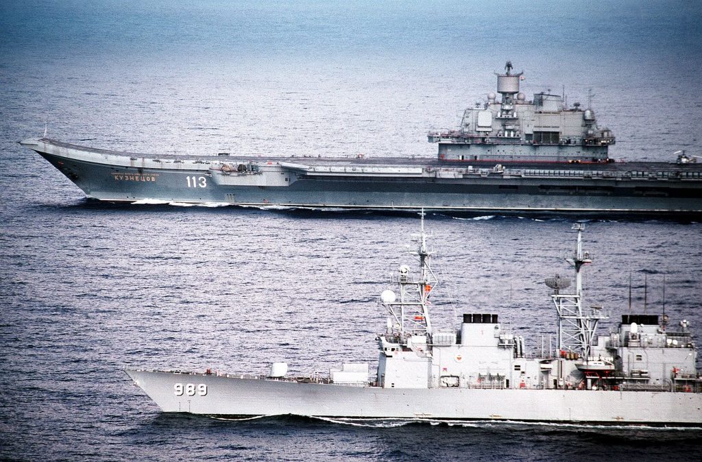 Admiral Kuznetsov လေယာဉ်တင် သင်္ဘောကြီး စစ်ဆင်ရေး ဆင်နွဲနေစဉ်