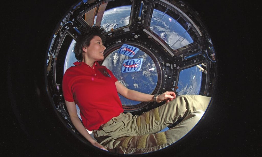 အပြည်ပြည်ဆိုင်ရာ အာကာသစခန်း ယာဉ်ပေါ်မှ အပန်းဖြေရာ ရှုခင်းသာ (Photo: NASA)
