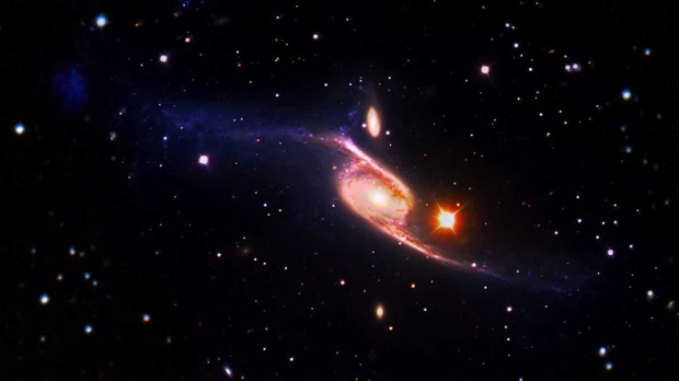 NGC 6872