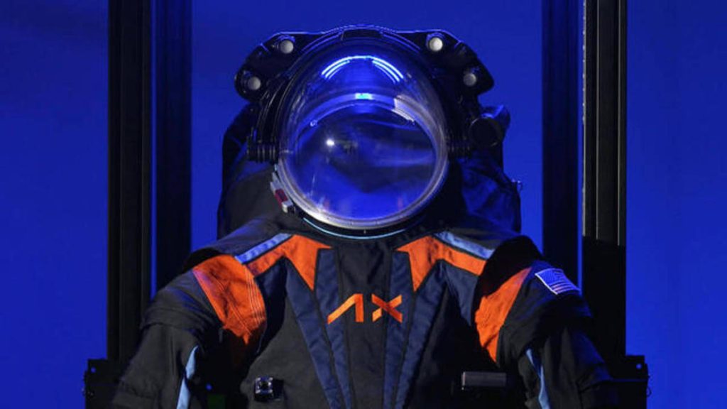 nasa-artemis-moon-mission-space-suit